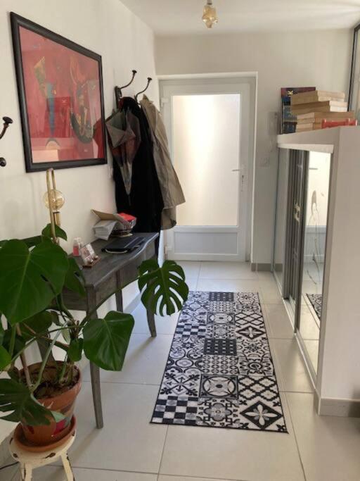 Loft Au Coeur De Nimes Appartement Buitenkant foto