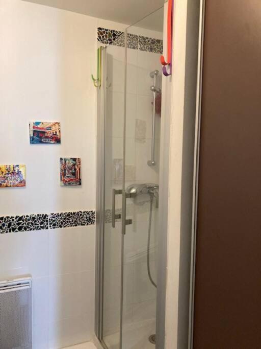 Loft Au Coeur De Nimes Appartement Buitenkant foto